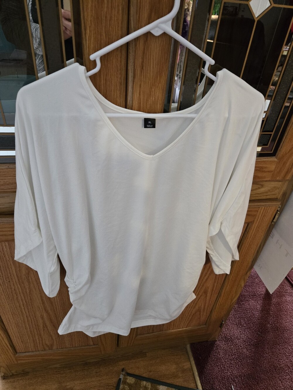 Relaxed V-Neck Women’s Top in White